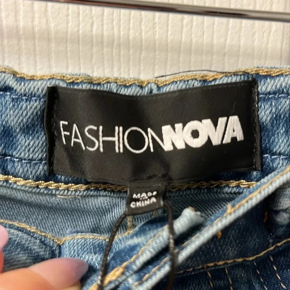 Fashion Nova jeans, high-rise, wide leg size 7, junior - Picture 5 of 12